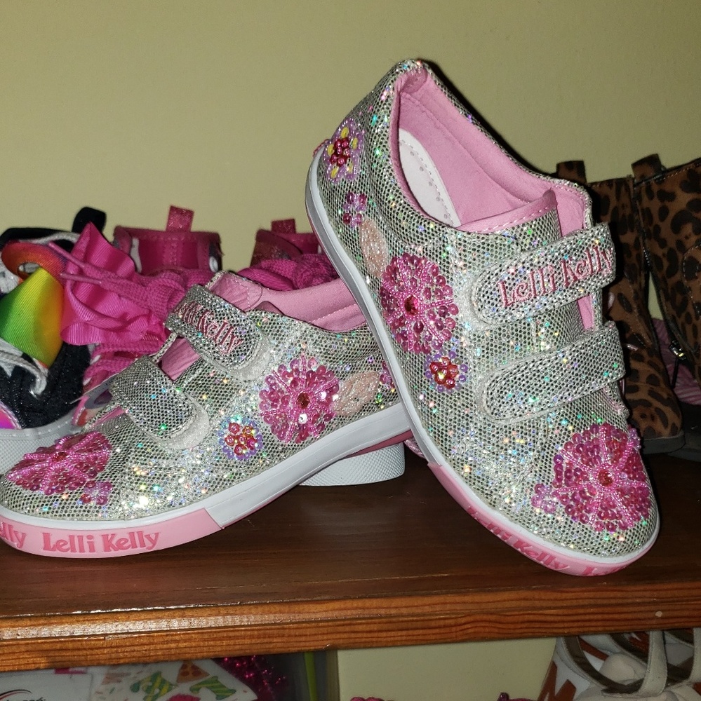 Kids shoes